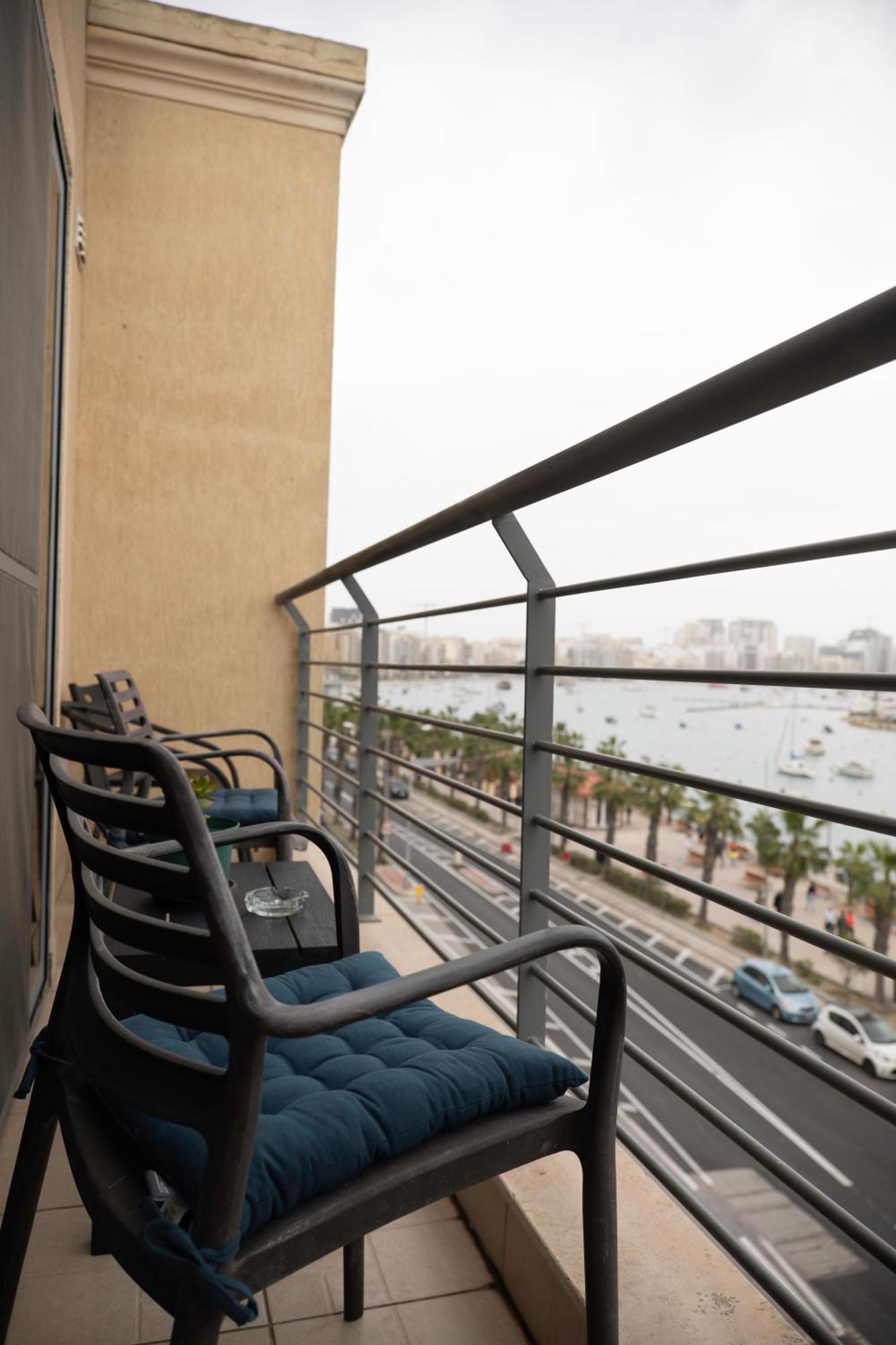 Golden Harbour - 2 Bedrooms, 2 Bathrooms Gzira Exterior foto